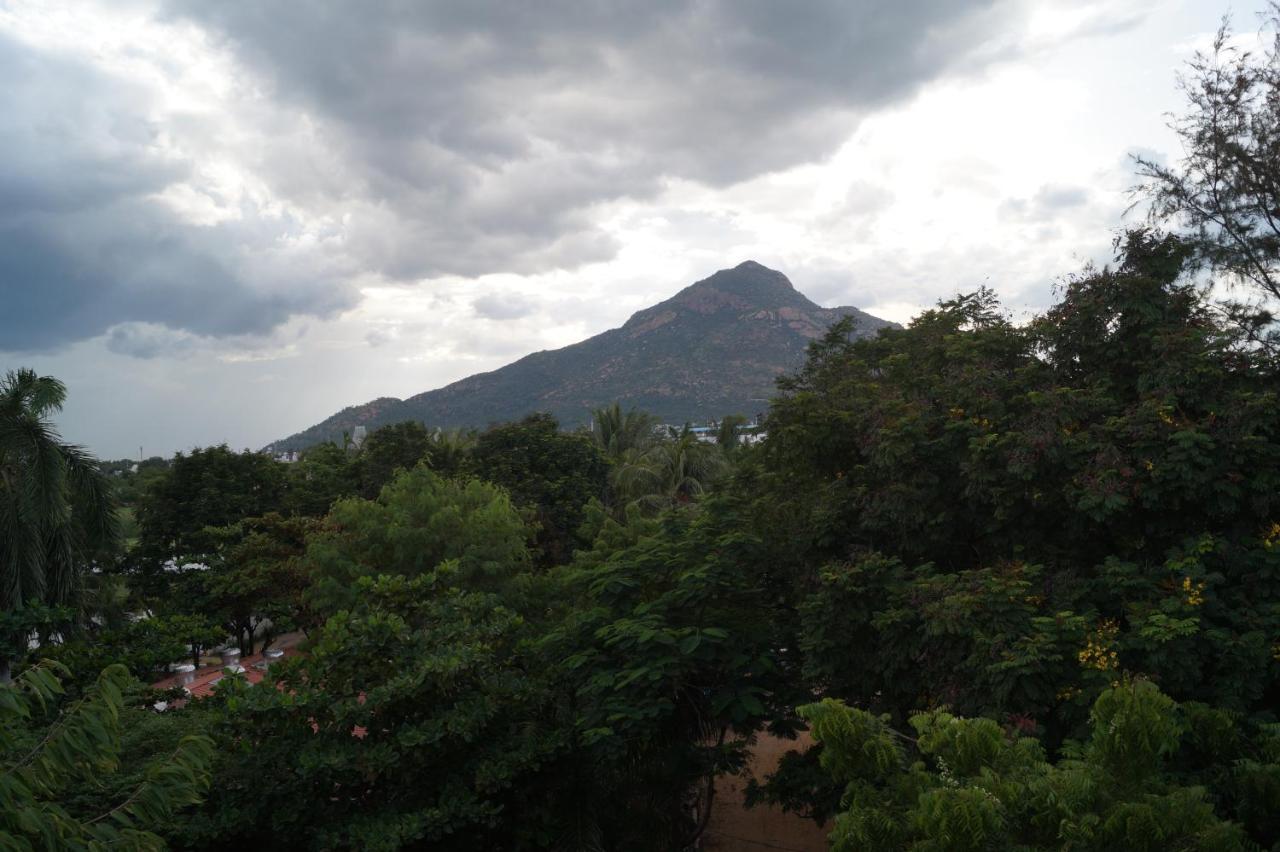 Hotel Siva Sakthi ติรุวันนามาลัย ภายนอก รูปภาพ