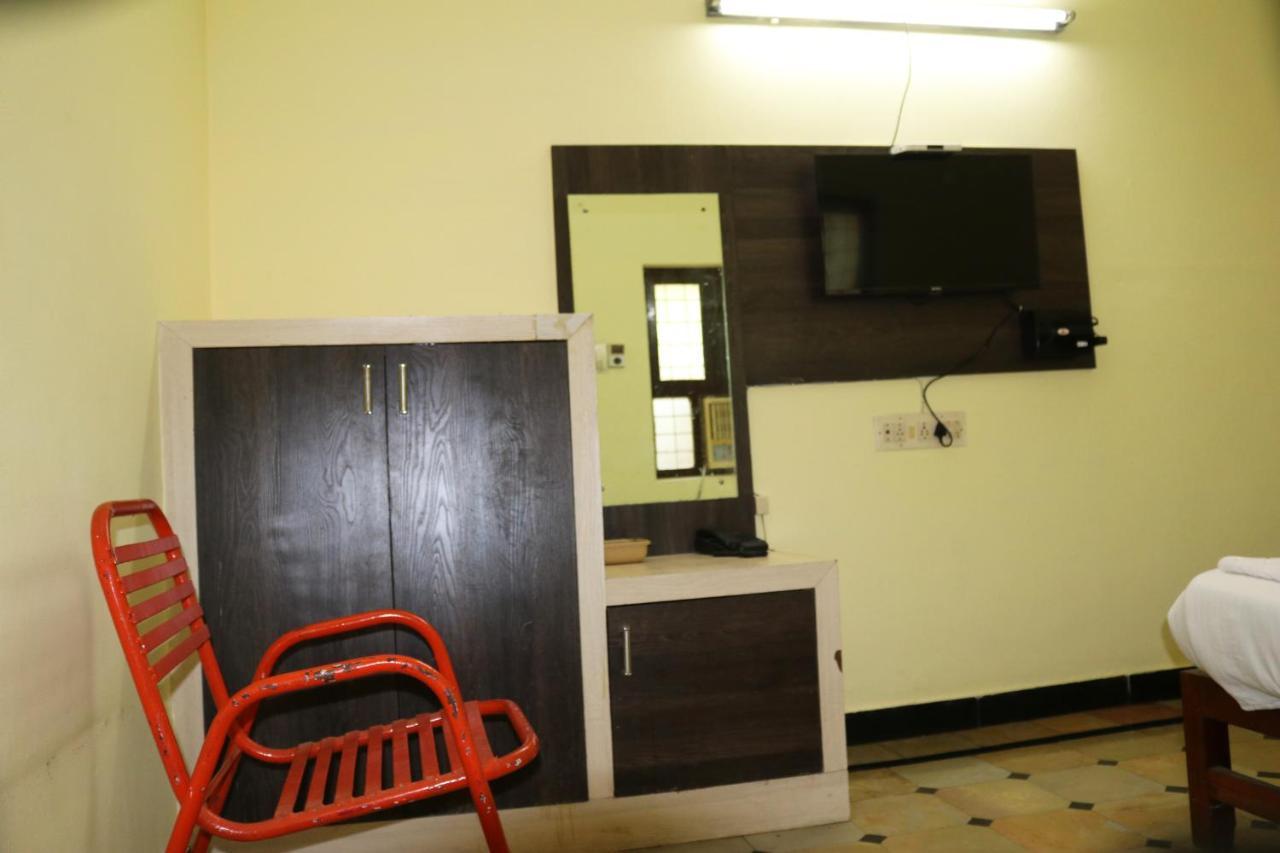 Hotel Siva Sakthi ติรุวันนามาลัย ภายนอก รูปภาพ
