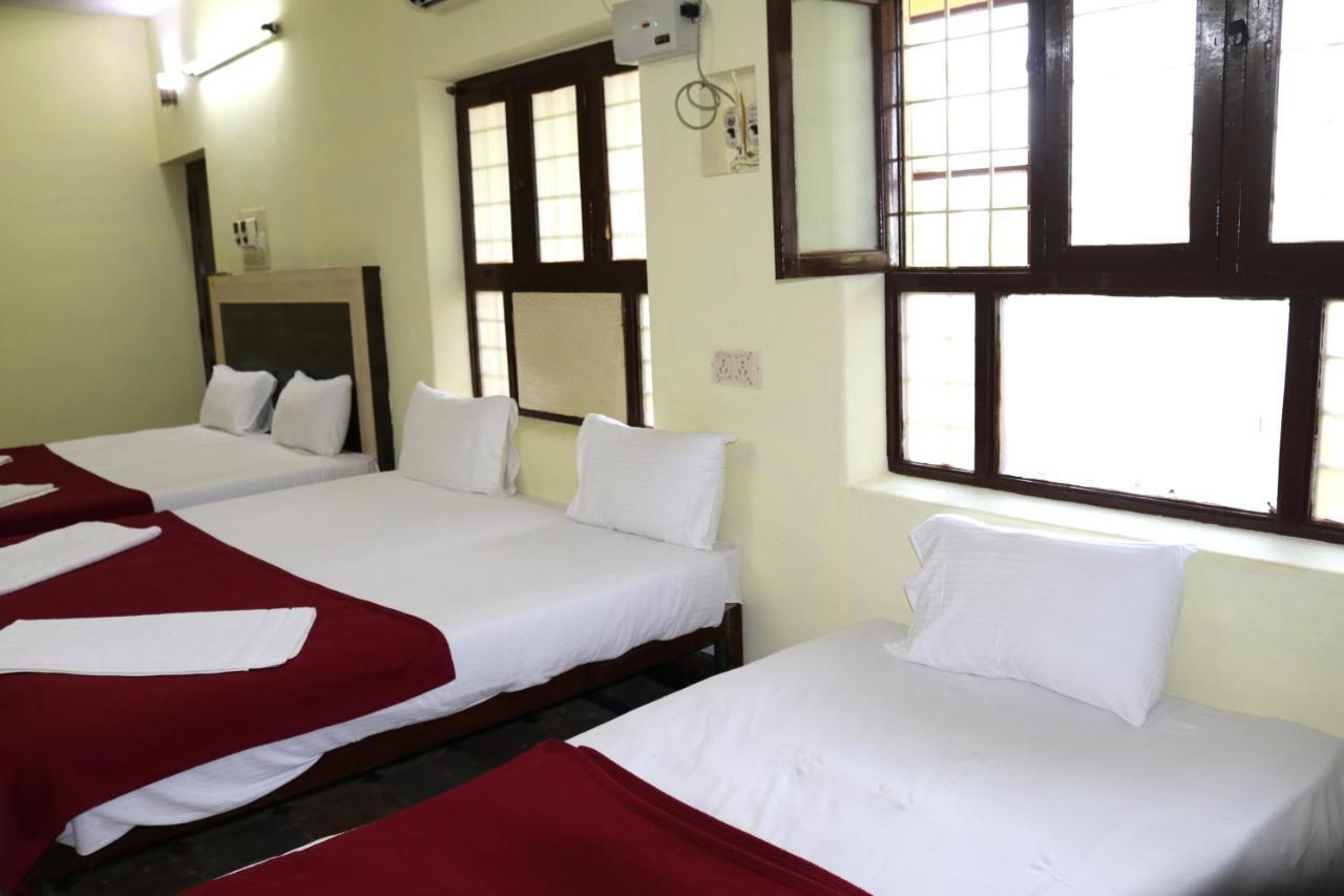 Hotel Siva Sakthi ติรุวันนามาลัย ภายนอก รูปภาพ