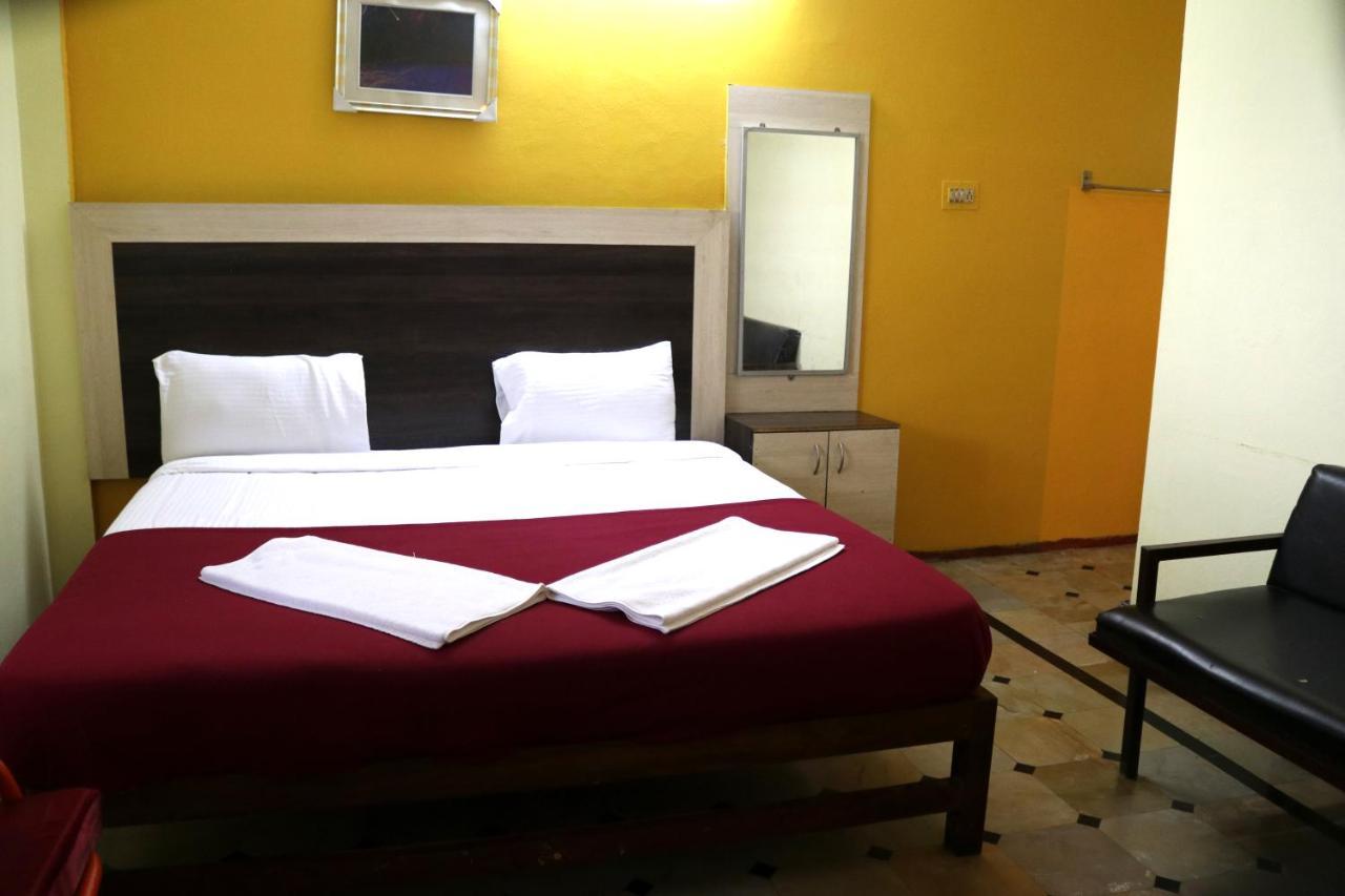 Hotel Siva Sakthi ติรุวันนามาลัย ภายนอก รูปภาพ