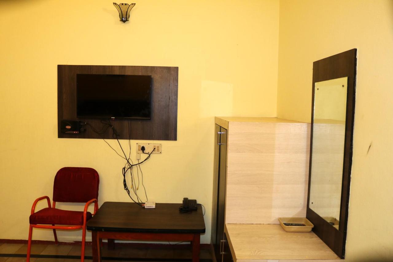 Hotel Siva Sakthi ติรุวันนามาลัย ภายนอก รูปภาพ