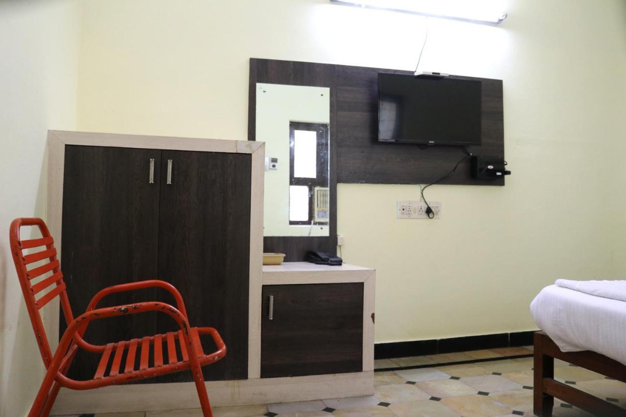 Hotel Siva Sakthi ติรุวันนามาลัย ภายนอก รูปภาพ