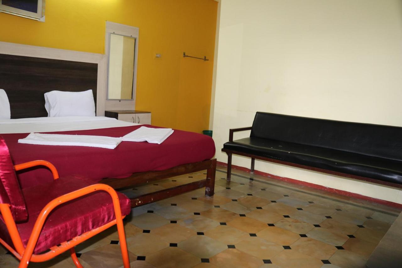 Hotel Siva Sakthi ติรุวันนามาลัย ภายนอก รูปภาพ
