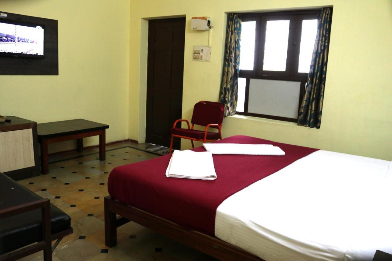 Hotel Siva Sakthi ติรุวันนามาลัย ภายนอก รูปภาพ