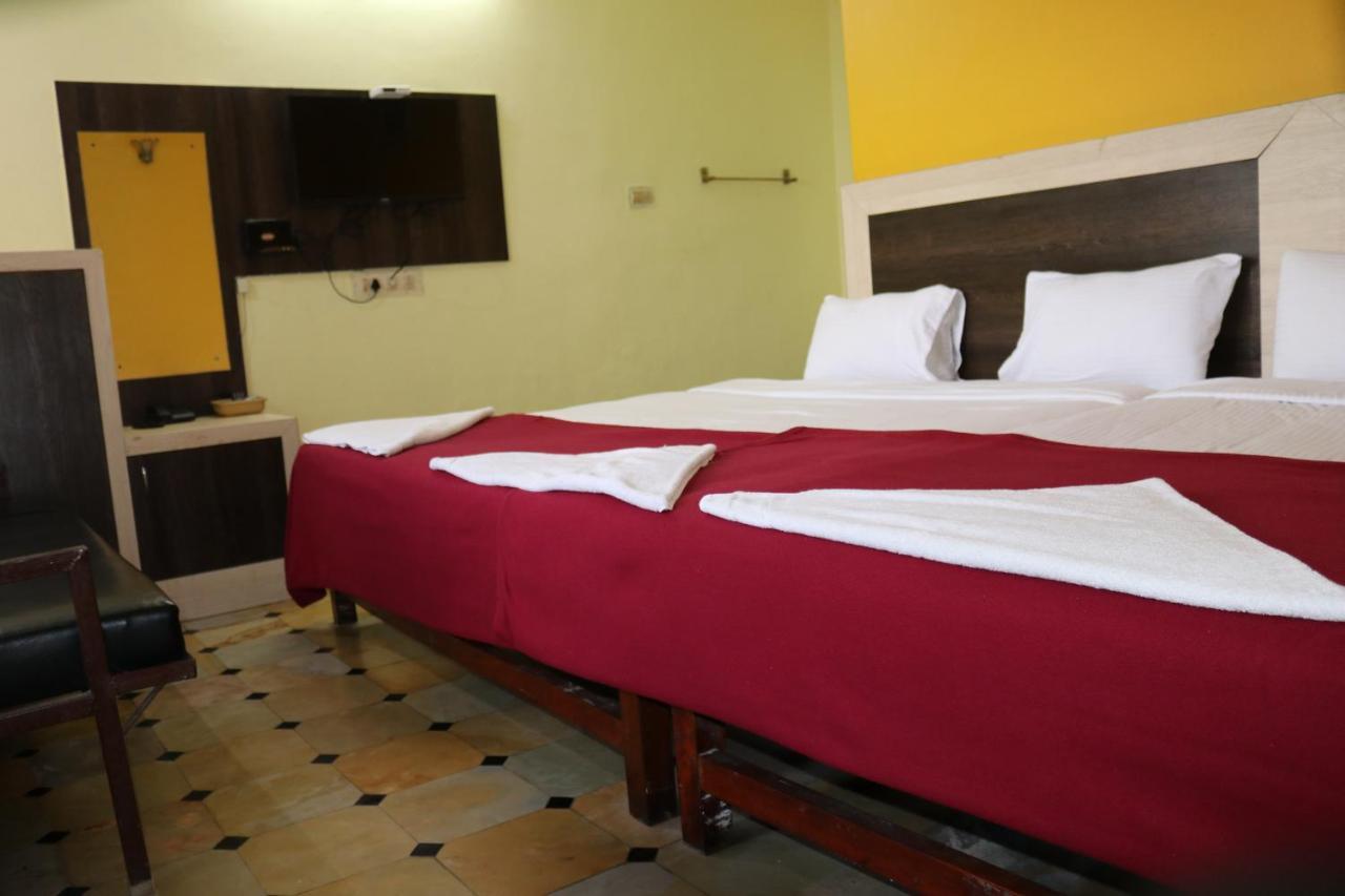 Hotel Siva Sakthi ติรุวันนามาลัย ภายนอก รูปภาพ