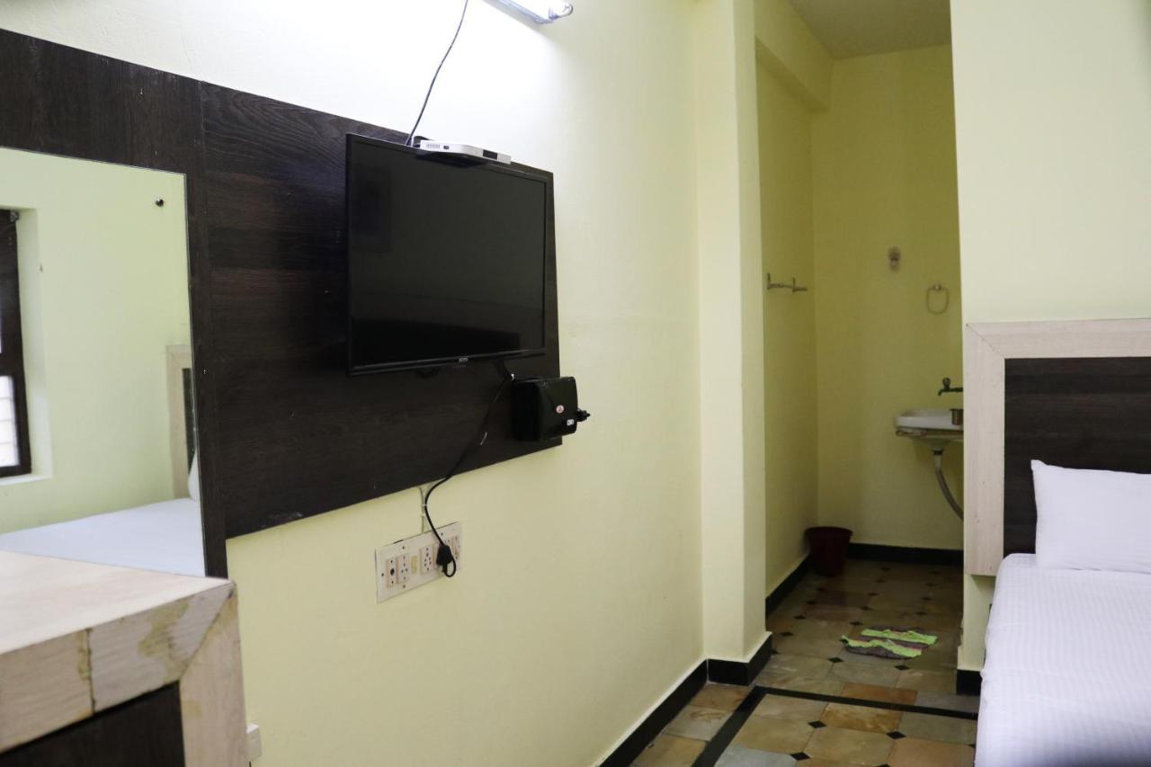 Hotel Siva Sakthi ติรุวันนามาลัย ภายนอก รูปภาพ