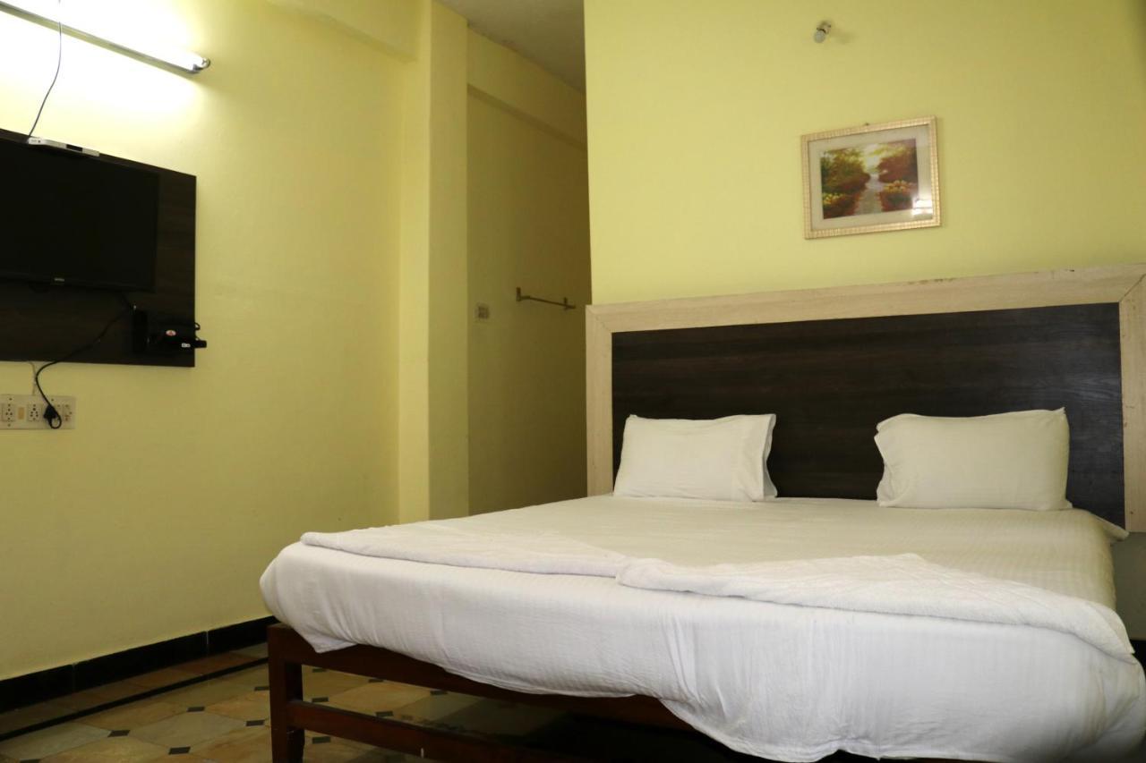 Hotel Siva Sakthi ติรุวันนามาลัย ภายนอก รูปภาพ
