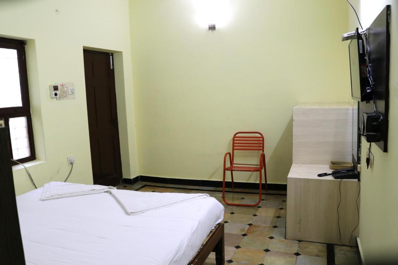 Hotel Siva Sakthi ติรุวันนามาลัย ภายนอก รูปภาพ